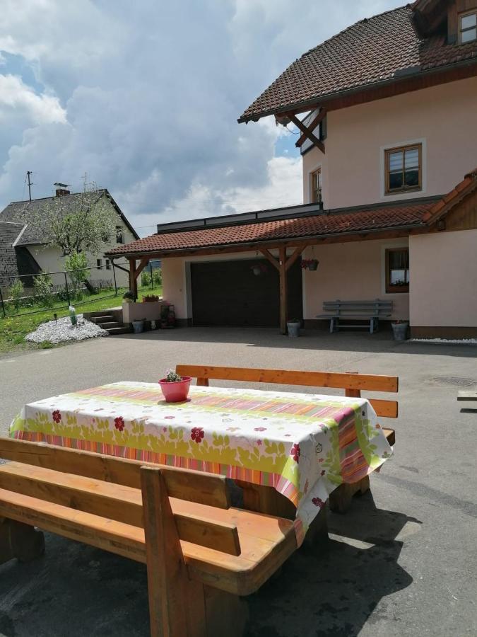 Ferienwohnung Familie Pichler Neumarkt in Steiermark Exterior photo